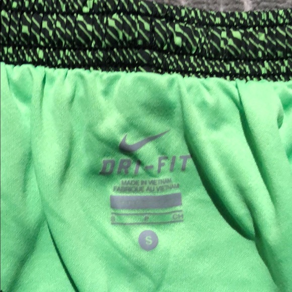 Nike Dry Fit Running Shorts - Picture 2 of 3